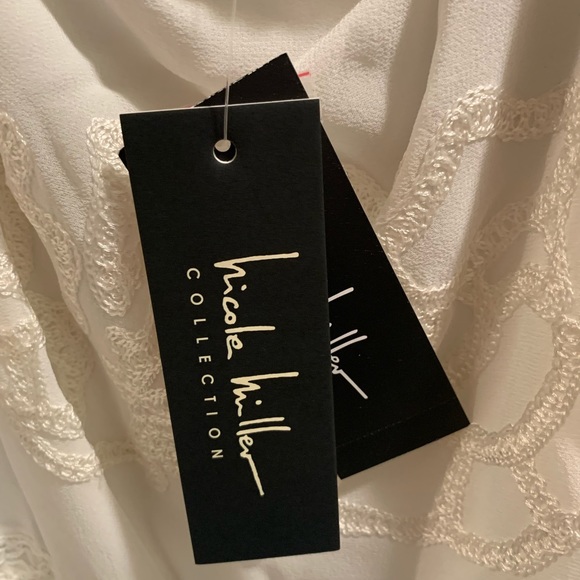 New!!! Never worn silk Nicole Miller beautiful top! - Picture 8 of 8